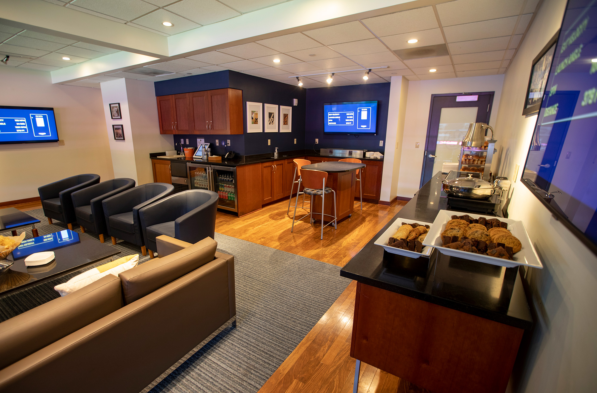 party suite interior 6