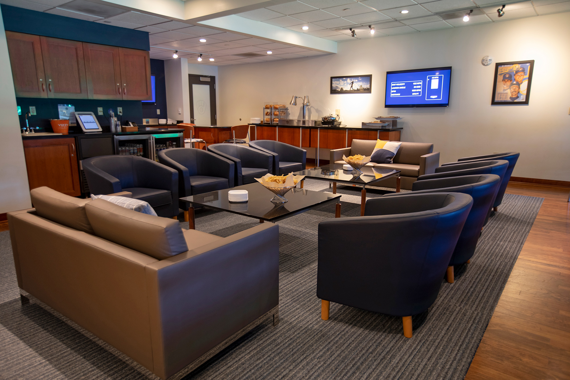 Party Suite Interior 7